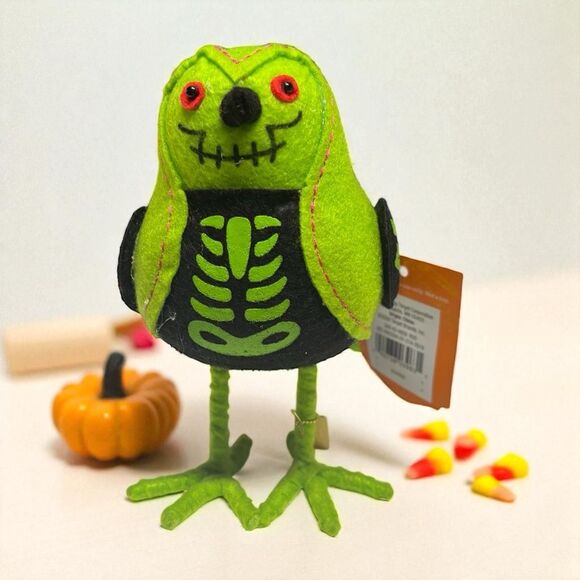 Target Halloween Hyde And Eek 2024 X-Ray Zombie Fabric Bird Featherly Friends - Picture 1 of 5